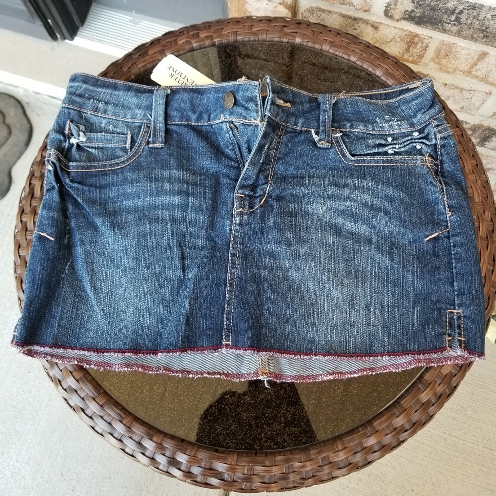 Forever 21 Mini Denim skirt (M)